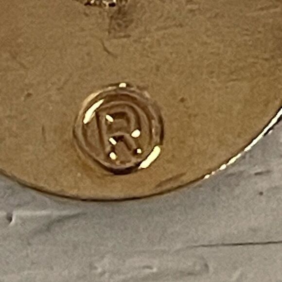 Vintage 1950s MCM Toastmaster International gold tone blue enamel lapel pin - Picture 9 of 12